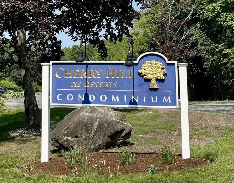 Unit for sale at 2 Duck Pond Rd, Beverly, MA 01915