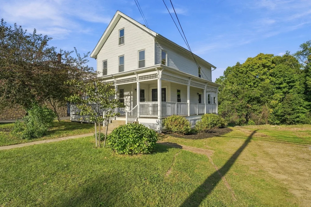 Unit for sale at 174 Hamilton St, Southbridge, MA 01550