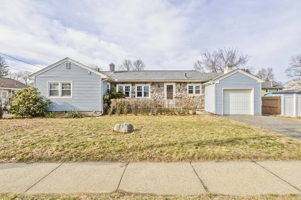 Unit for sale at 185 East St, Springfield, MA 01104