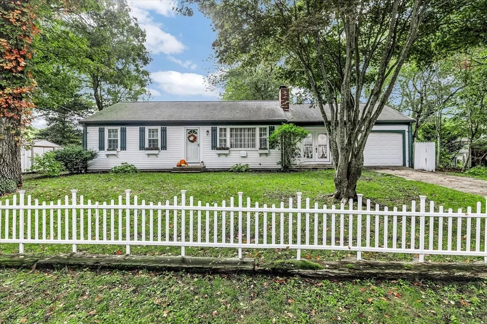Unit for sale at 9 Lower Brook Rd, Yarmouth, MA 02664