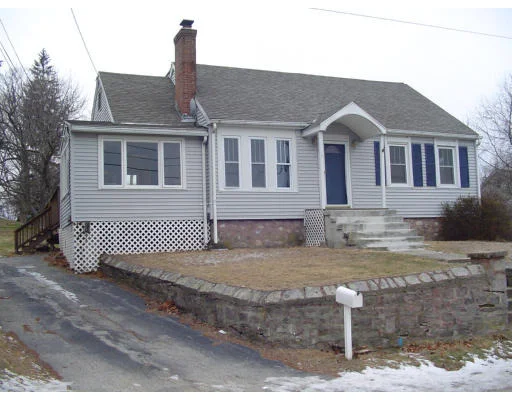 Unit for sale at 6 5th Ave, Dudley, MA 01571