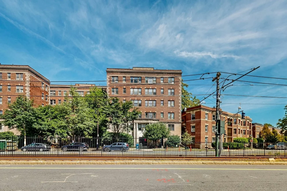 Unit for sale at 1999 Commonwealth Ave, Boston, MA 02135