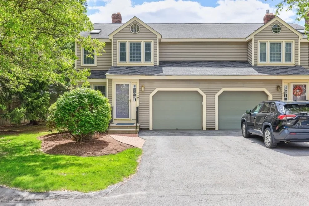 Unit for sale at 29 Harrington Farms Way, Shrewsbury, MA 01545