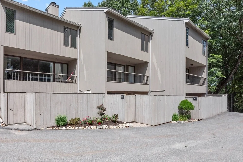 Unit for sale at 98 Mill Pond, North Andover, MA 01845