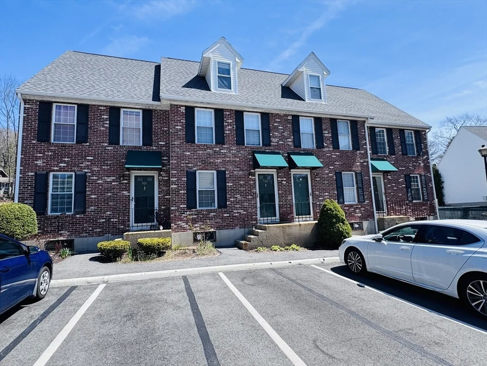 Unit for sale at 278 Manning St, Hudson, MA 01749