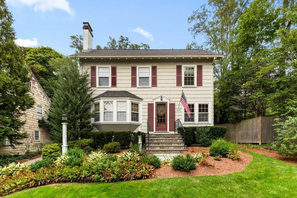 Unit for sale at 216 Bellevue Rd, Watertown, MA 02472
