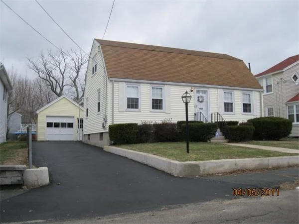 Unit for sale at 63 Rock Island Rd, Quincy, MA 02169