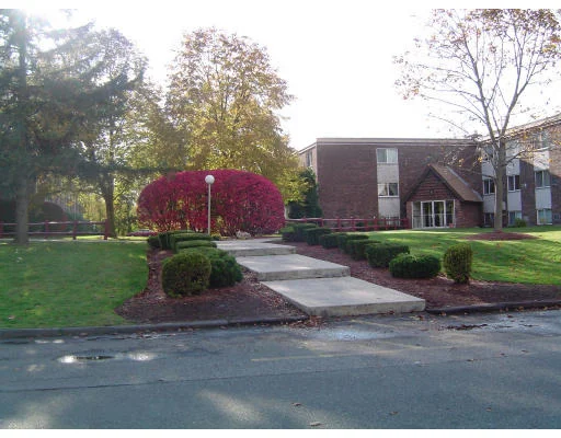 Unit for sale at 7 Weld St, Framingham, MA 01702