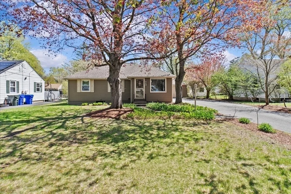 Unit for sale at 127 Catalpa Ter, Springfield, MA 01119