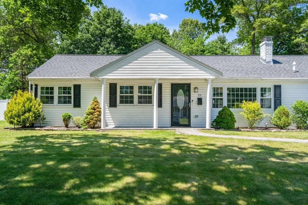 Unit for sale at 22 Wethersfield Rd, Natick, MA 01760