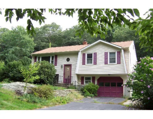 Unit for sale at 59 Church Street, Thompson, CT 06277