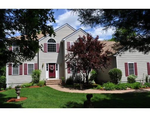 Unit for sale at 18 Fales Rd, Sharon, MA 02067