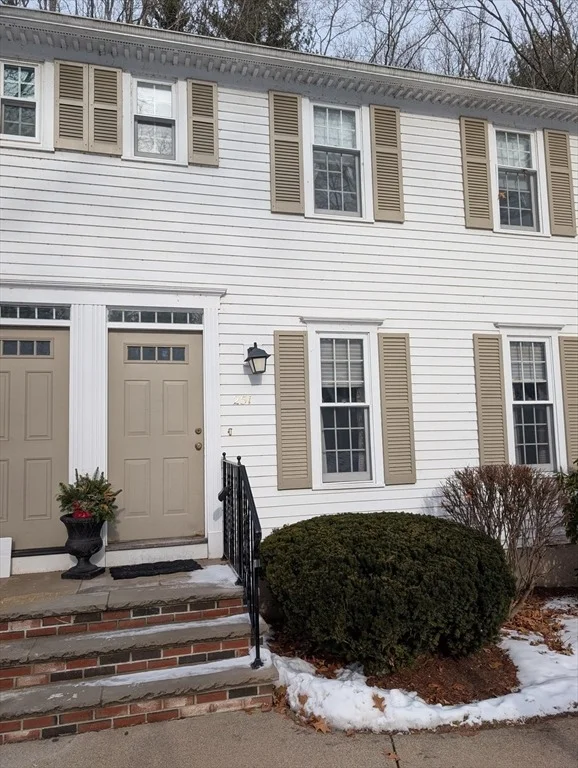 Unit for sale at 251 Wellman Ave, Chelmsford, MA 01863