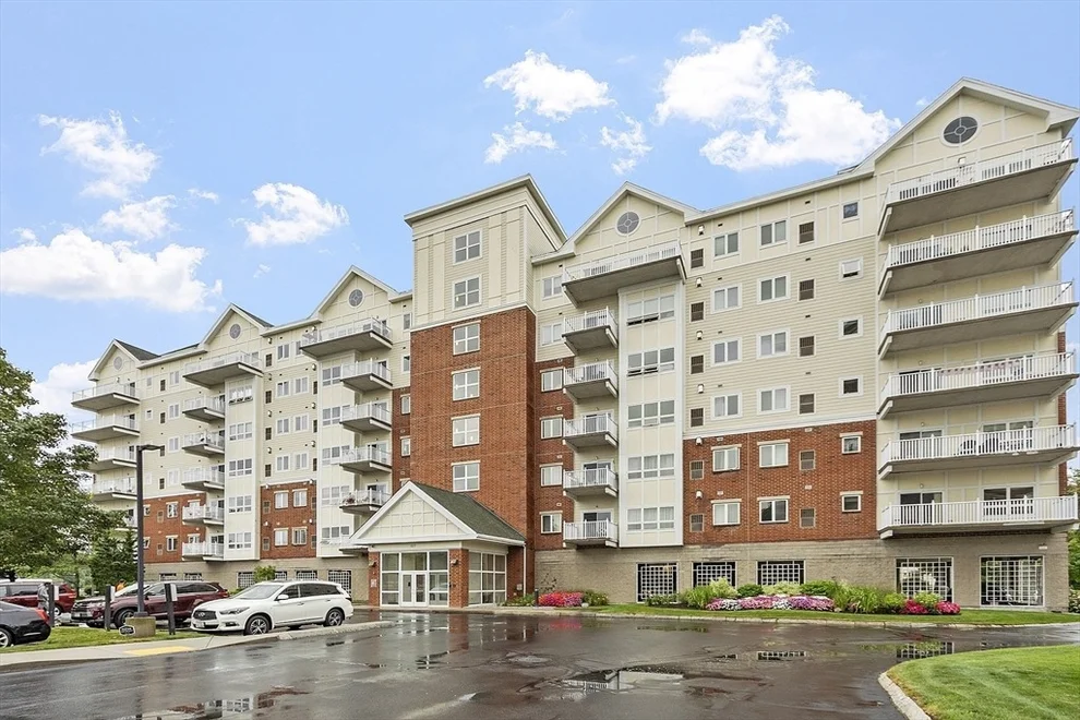 Unit for sale at 527 Pawtucket Blvd, Lowell, MA 01854