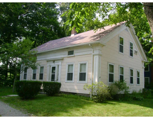 Unit for sale at 16 Capron St, Uxbridge, MA 01569