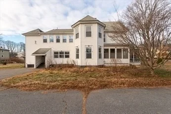 Unit for sale at 19 Chapel St, Shirley, MA 01464