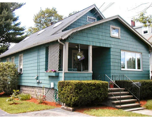 Unit for sale at 505 Central St, Saugus, MA 01906