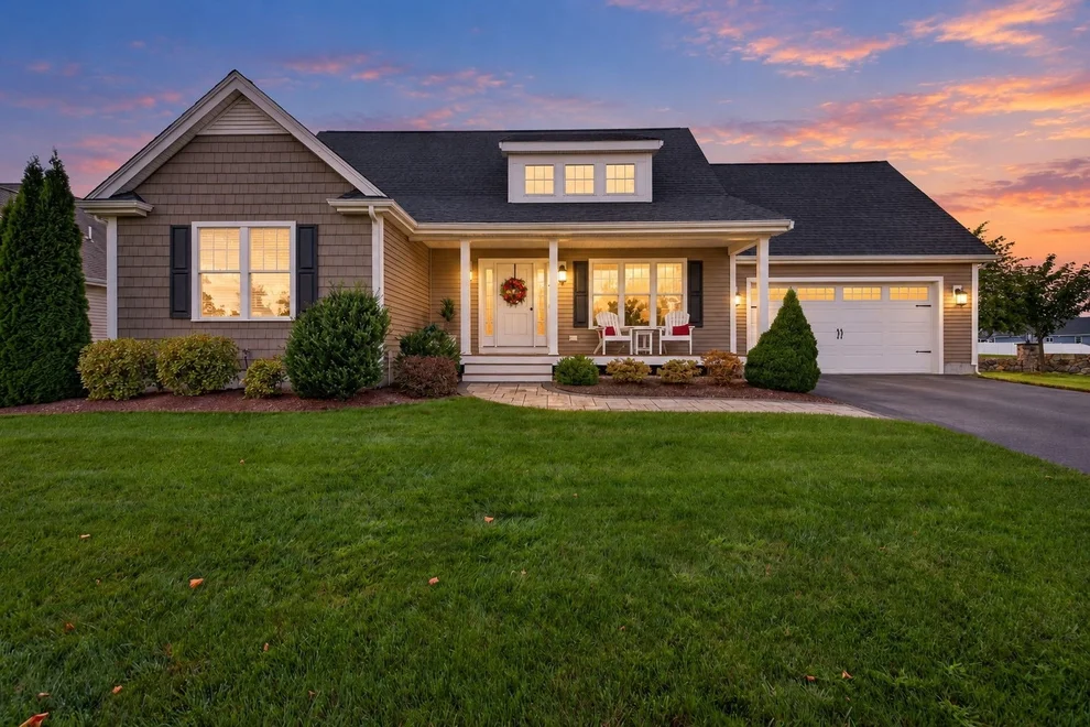 Unit for sale at 2 Hybrid Dr, Lakeville, MA 02347