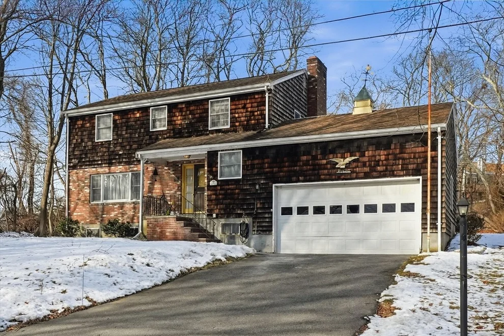 Unit for sale at 28 Surrey Rd, Salem, MA 01970