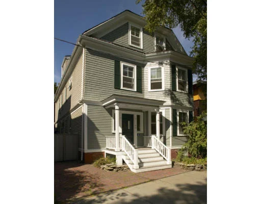 Unit for sale at 8 Newell Street, Cambridge, MA 02140