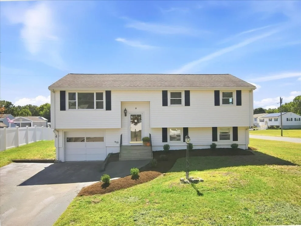 Unit for sale at 5 Moreau St, Stoughton, MA 02072