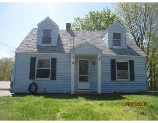 Unit for sale at 9 Genessee St, Worcester, MA 01603