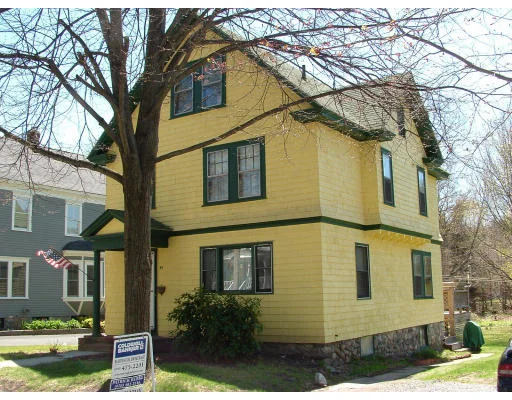 Unit for sale at 95 Chestnut St, Andover, MA 01810