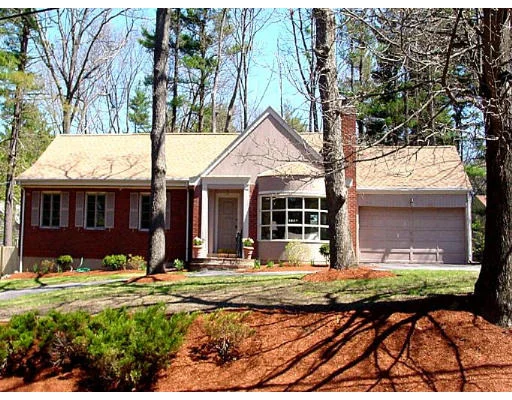 Unit for sale at 539 Concord Avenue, Lexington, MA 02420