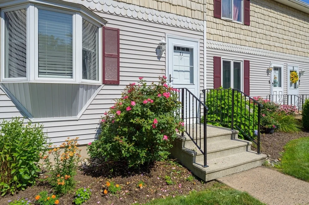 Unit for sale at 200 Lambert Ter, Chicopee, MA 01020