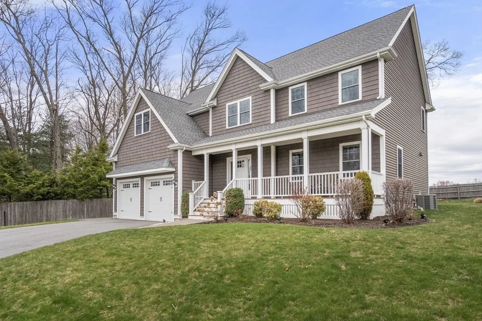 Unit for sale at 11 Coventry Ln., Stoneham, MA 02180