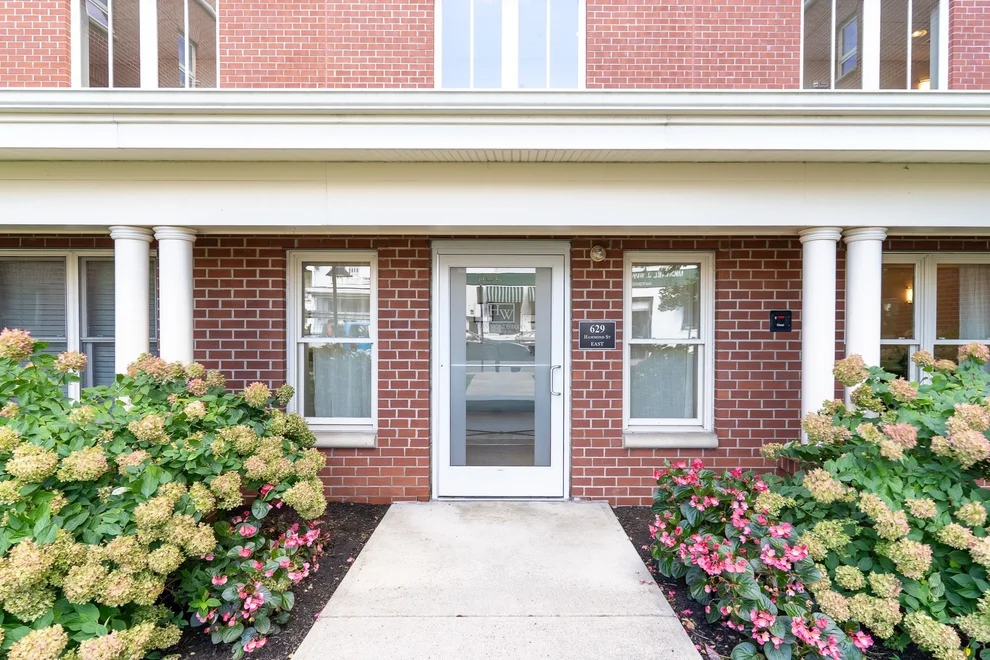 Unit for sale at 629 Hammond Street, Brookline, MA 02467