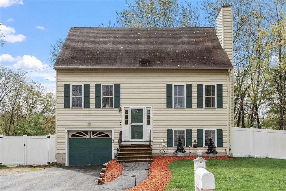 Unit for sale at 2 Tedesco Rd, Methuen, MA 01844