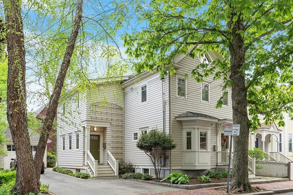 Unit for sale at 122 Hamilton St, Cambridge, MA 02139
