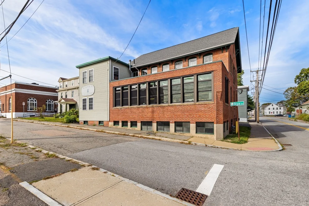 Unit for sale at 4 Bruce Ave, North Attleboro, MA 02760