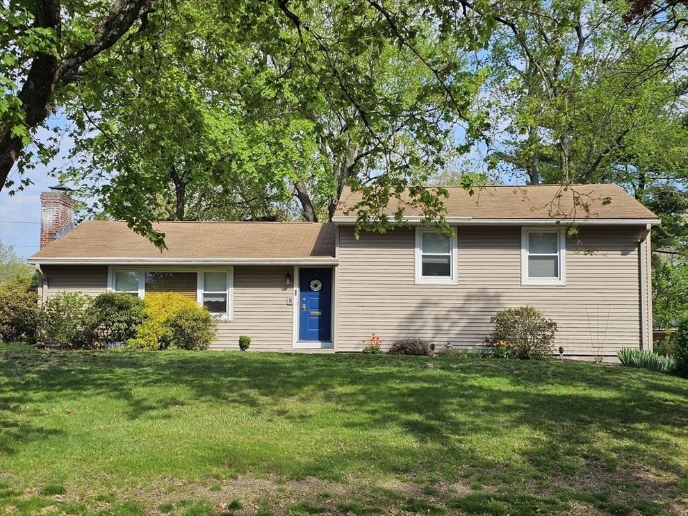 Unit for sale at 24 Vanguard Ln, Longmeadow, MA 01106
