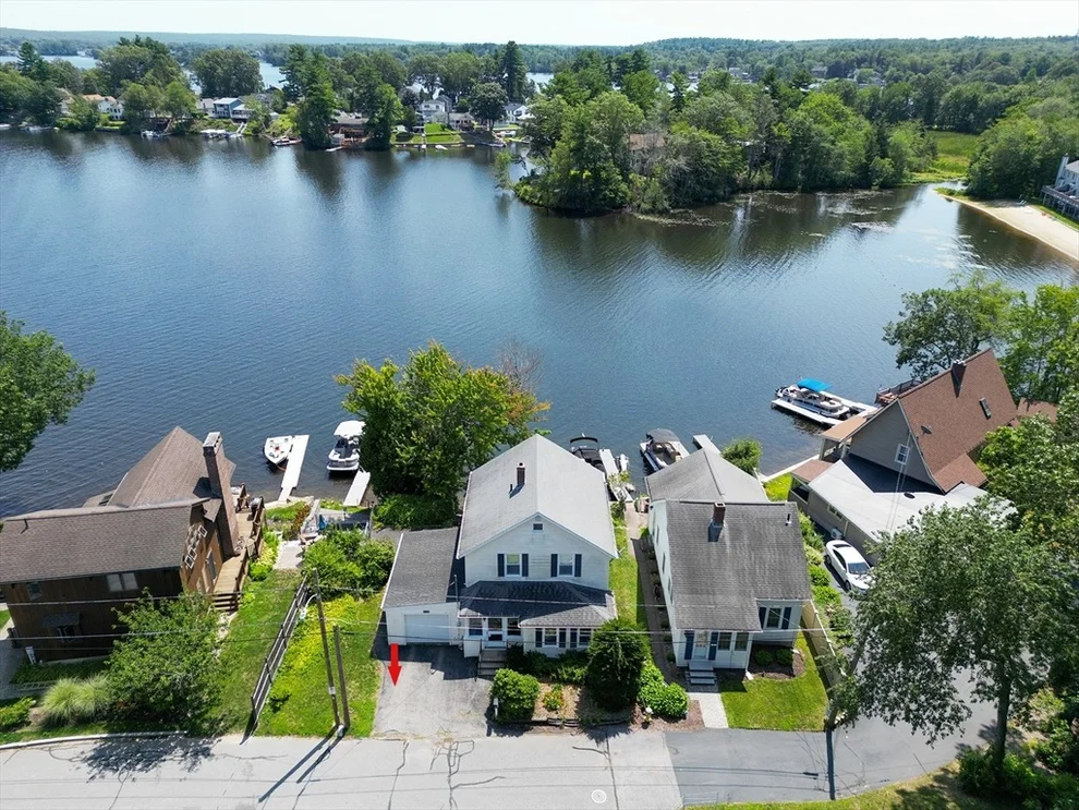 Unit for sale at 125 Birch Island Rd, Webster, MA 01570