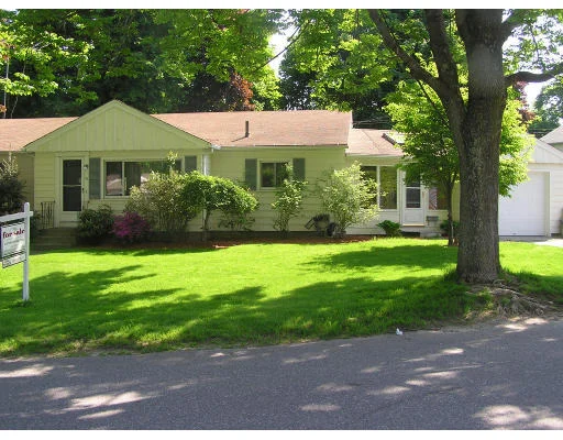 Unit for sale at 69 Bonnydale Rd, Leominster, MA 01453