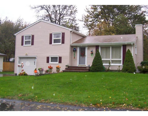 Unit for sale at 171 Mohawk Rd, Somerset, MA 02726