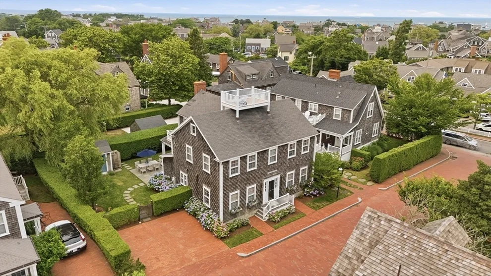 Unit for sale at 3 Dolphin Ct, Nantucket, MA 02554