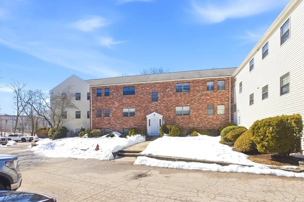 Unit for sale at 8 Jackson St, Quincy, MA 02169