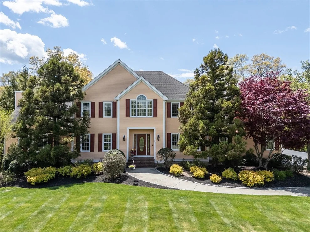 Unit for sale at 101 Meadowbrook Ln, Westport, MA 02790