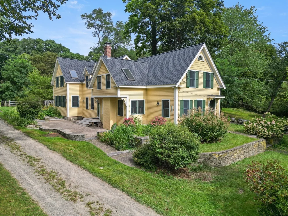 Unit for sale at 19-21 Downfall Rd, Newbury, MA 01922