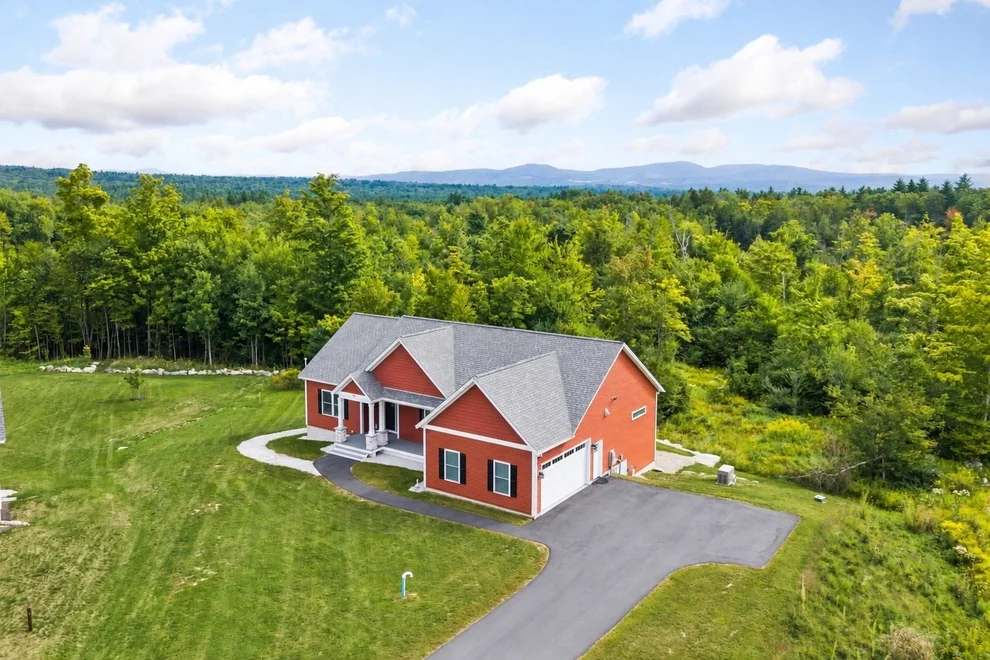 Unit for sale at 431 Grady Ln, Pembroke, NH 03275