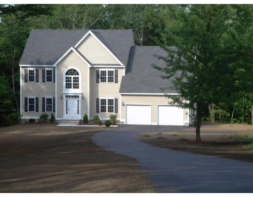 Unit for sale at 541 Pleasant St, Marlborough, MA 01752