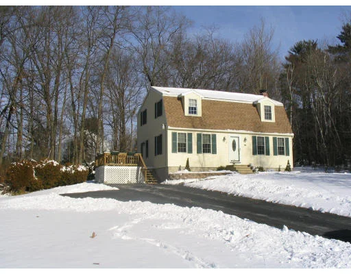Unit for sale at 20 Kim Kris, Dracut, MA 01826