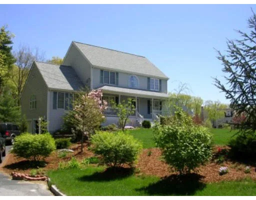 Unit for sale at 8 Whineys Way, Attleboro, MA 02703