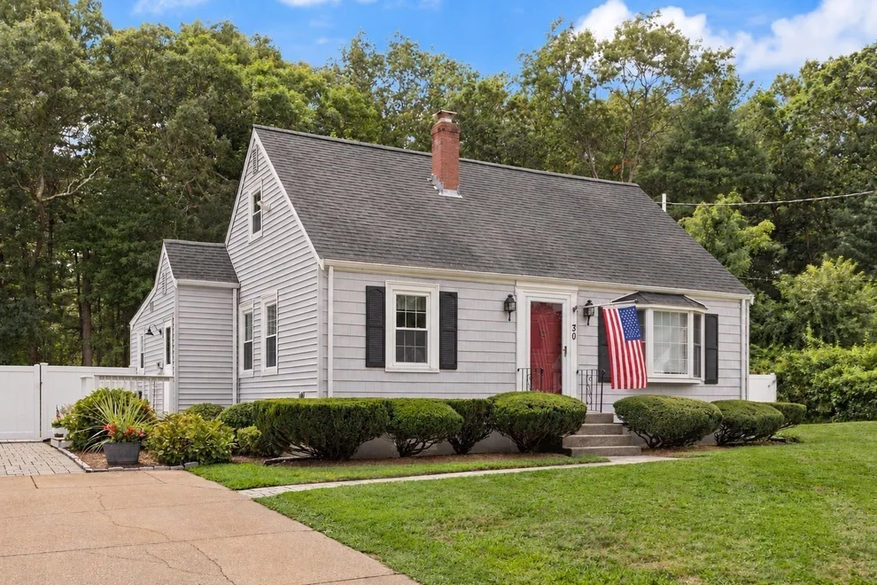 Unit for sale at 30 Eastman Ave, Foxboro, MA 02035