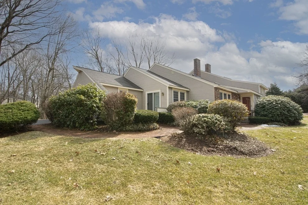 Unit for sale at 103 Harrington Farms Way, Shrewsbury, MA 01545