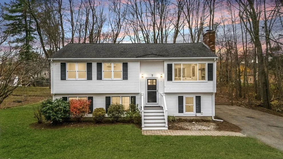 Unit for sale at 7 Old North Rd, Hudson, MA 01749