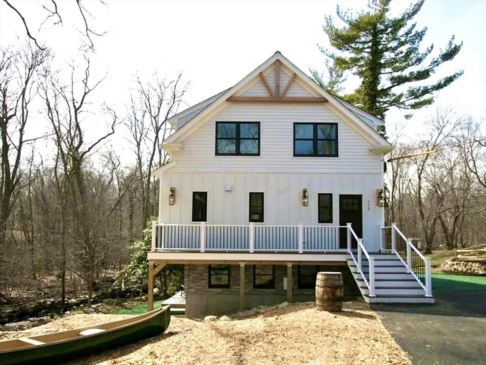 Unit for sale at 773 Summer St, Marshfield, MA 02050